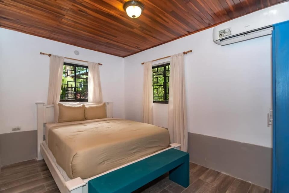 Casa Lluvia House in Alajuela Province
