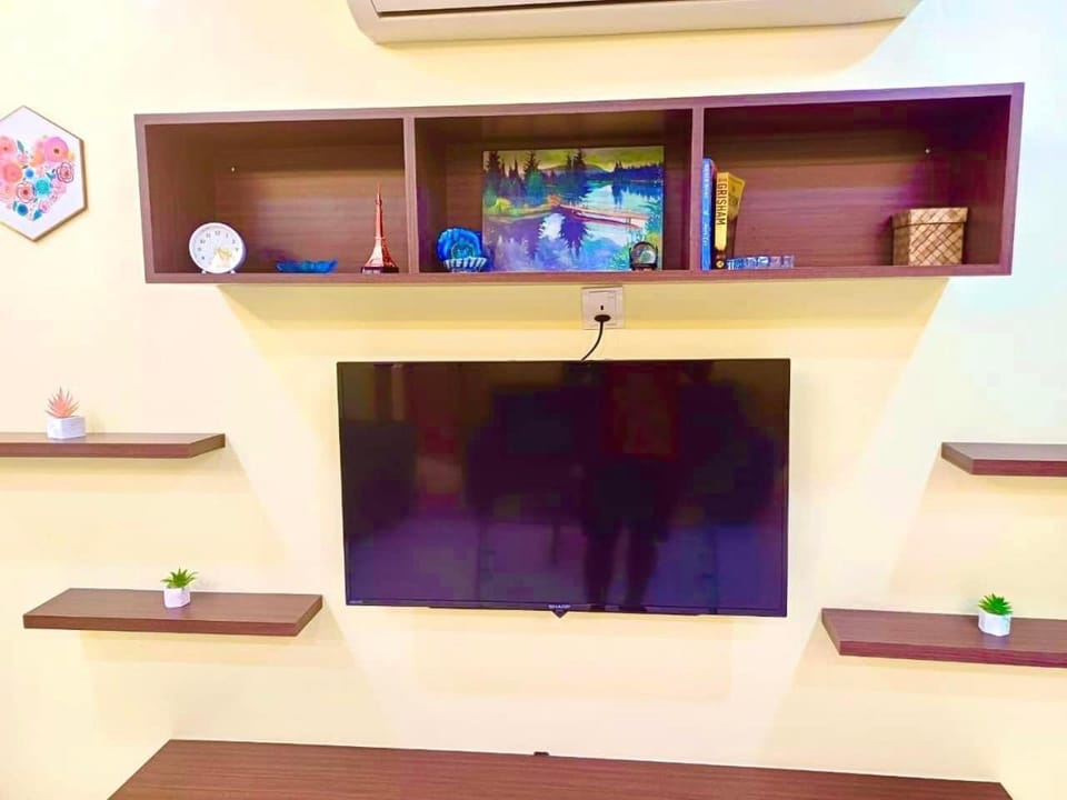 Communal lounge/ TV room, TV and multimedia