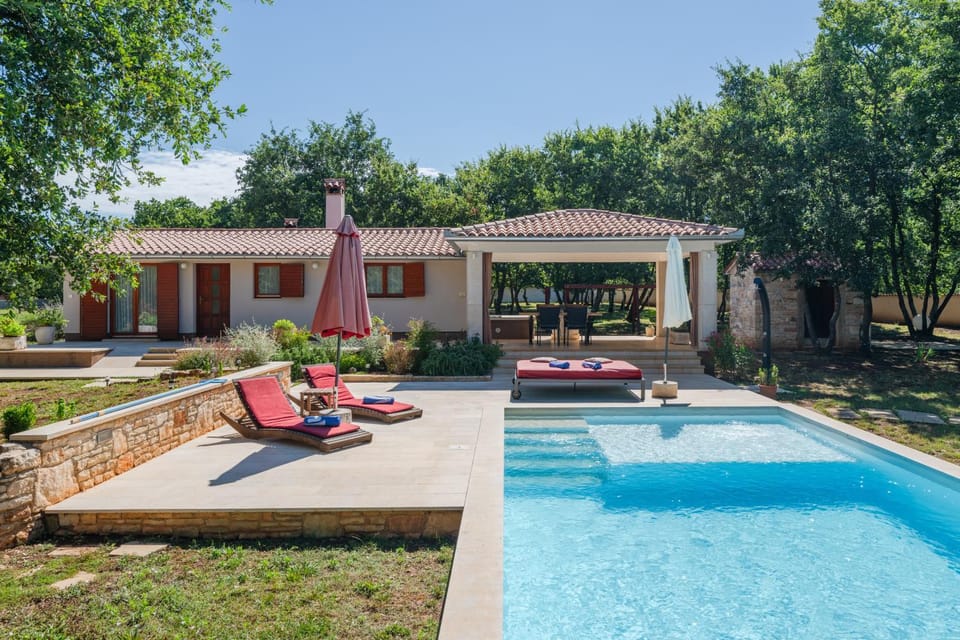 Property building, Patio, Garden, Seating area, Garden view, Pool view, Swimming pool, sunbed