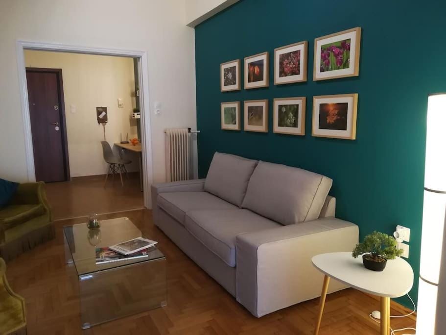 Unique 3 BDRM apartment, 5 min walk from Acropolis Apartment in Athens