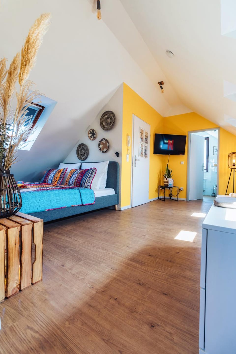 Living room, Bedroom