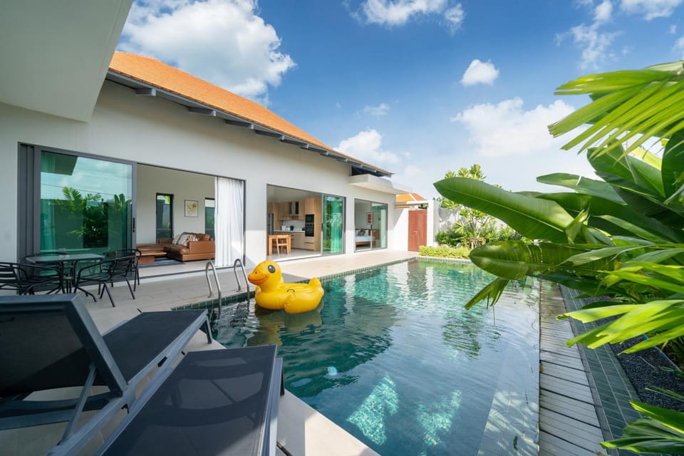 宽敞舒适 邦涛海滩Laguna附近 四卧室私人泳池别墅 Villa in Choeng Thale