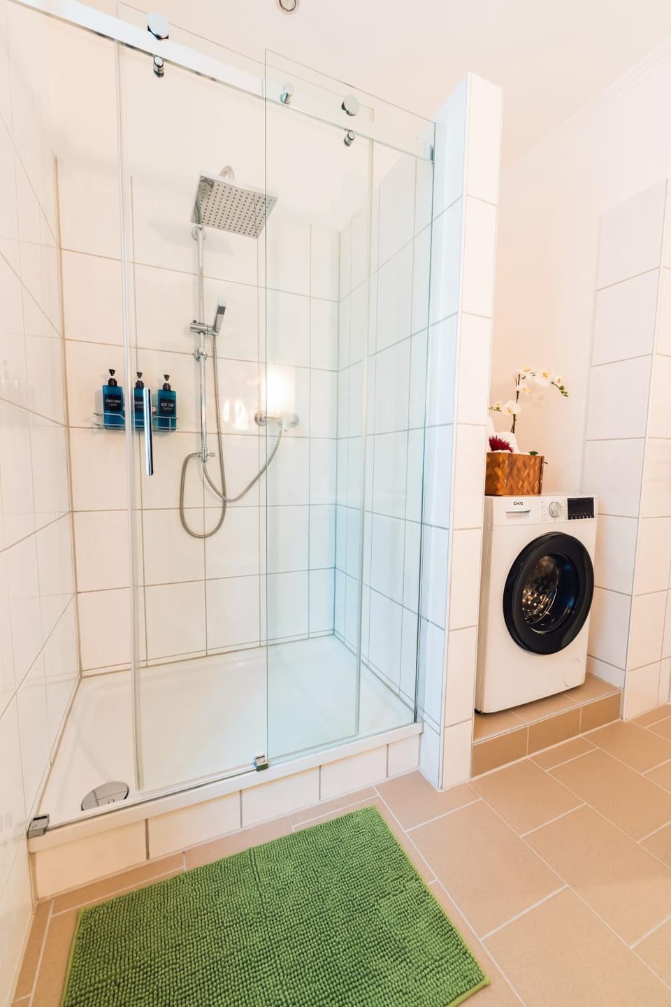 Shower, Bathroom, washing machine