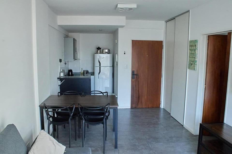 Comodo y Luminoso Monoambiente Dividido a estrenar, 3 pax Apartment in Buenos Aires
