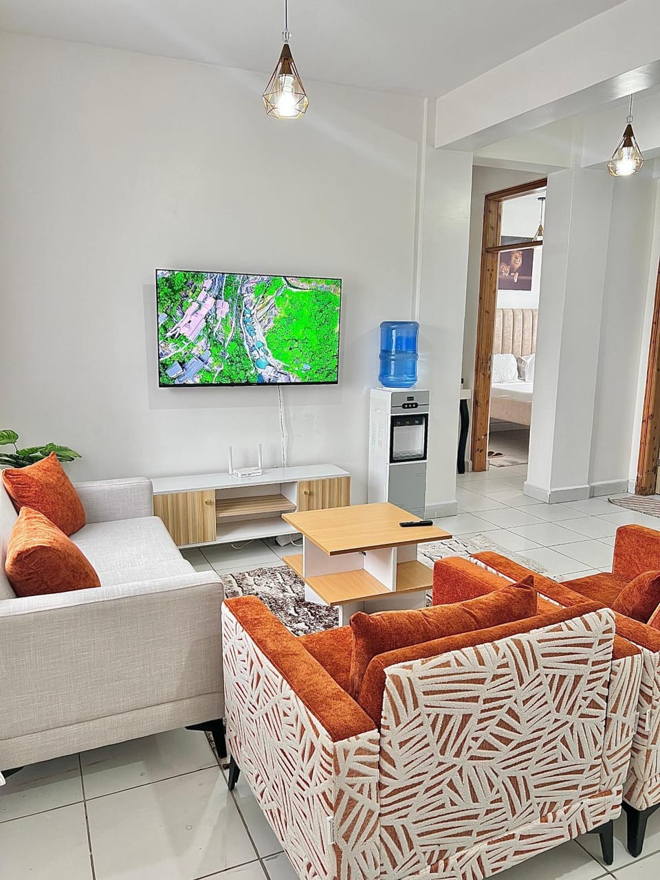Communal lounge/ TV room, TV and multimedia, Living room, Seating area, Evening entertainment