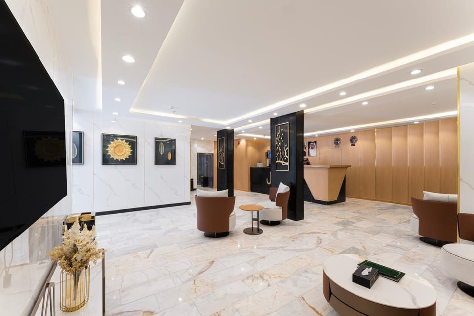 Lobby or reception, Internal: Not applicable to any particular room