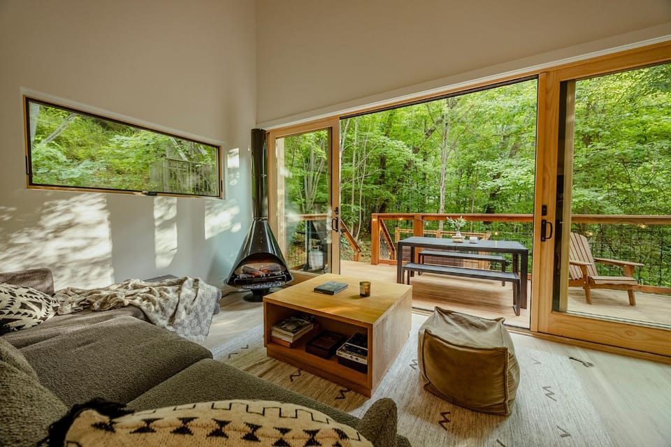 Nordic Haus - Luxury Wears Valley - Hot Tub - 5mins to GSMNPark House in Sevier County