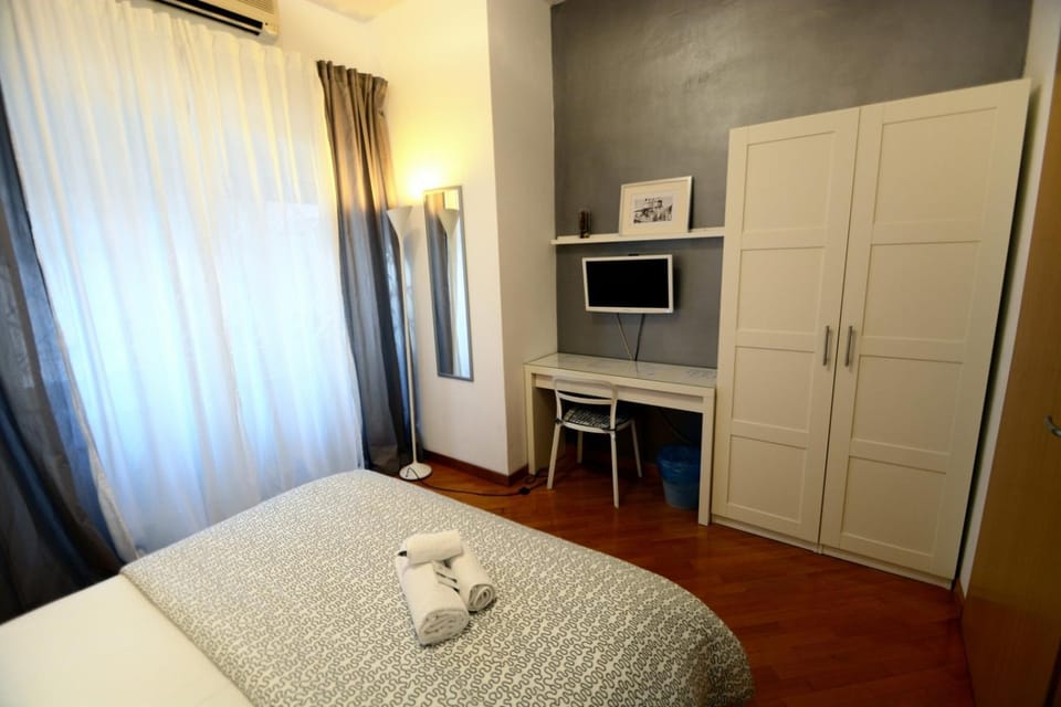 TV and multimedia, Photo of the whole room, Bedroom, Area and facilities, Area and facilities