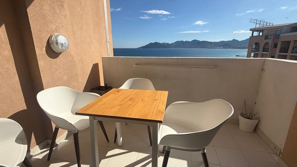 Appartement 4 personnes sea view pool Apartment in Cannes
