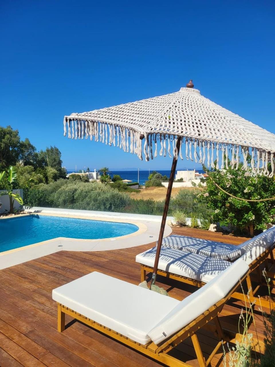 Pool view, Swimming pool, Swimming pool, sunbed