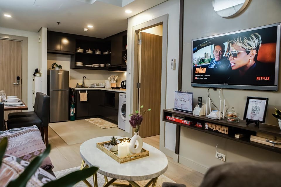 Kitchen or kitchenette, Living room, kitchen