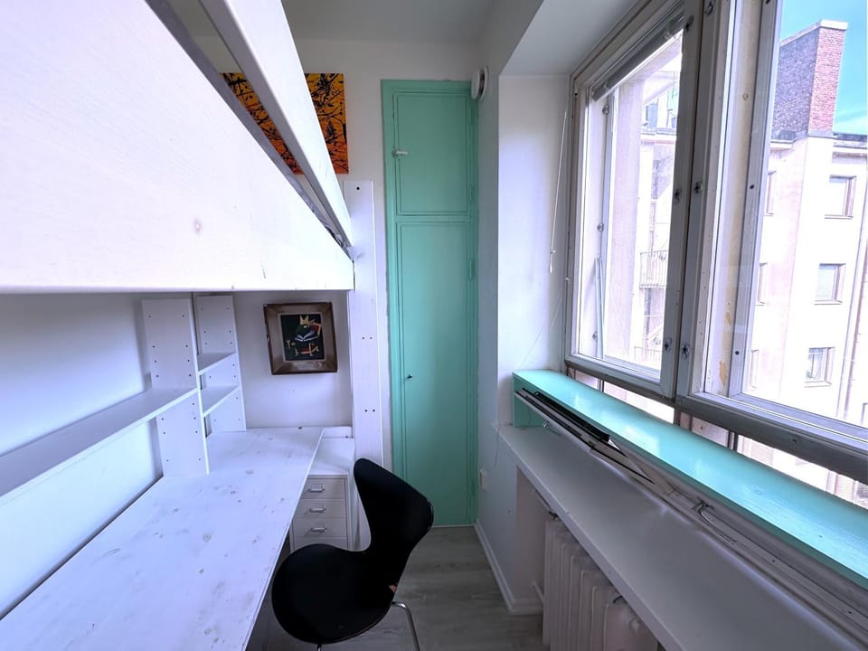 Bed, View (from property/room), Bedroom, City view