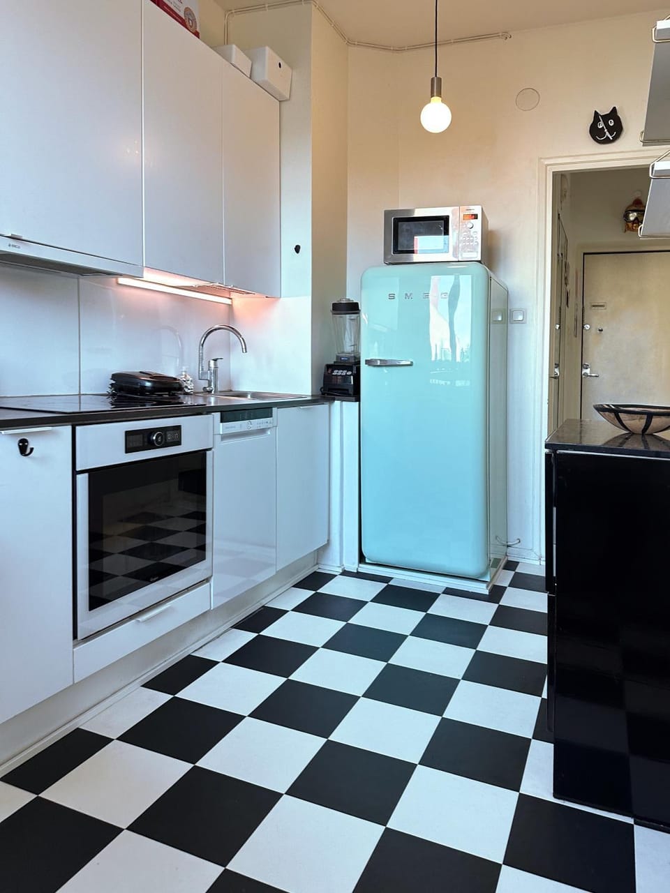 View (from property/room), Kitchen or kitchenette, City view, dishwasher, oven, pet friendly, stove, toaster