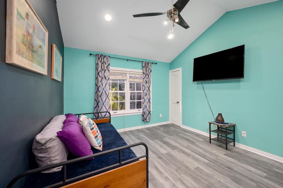 Comfortable 1BR Apt in Central Houston with Free Park Apartment in Houston