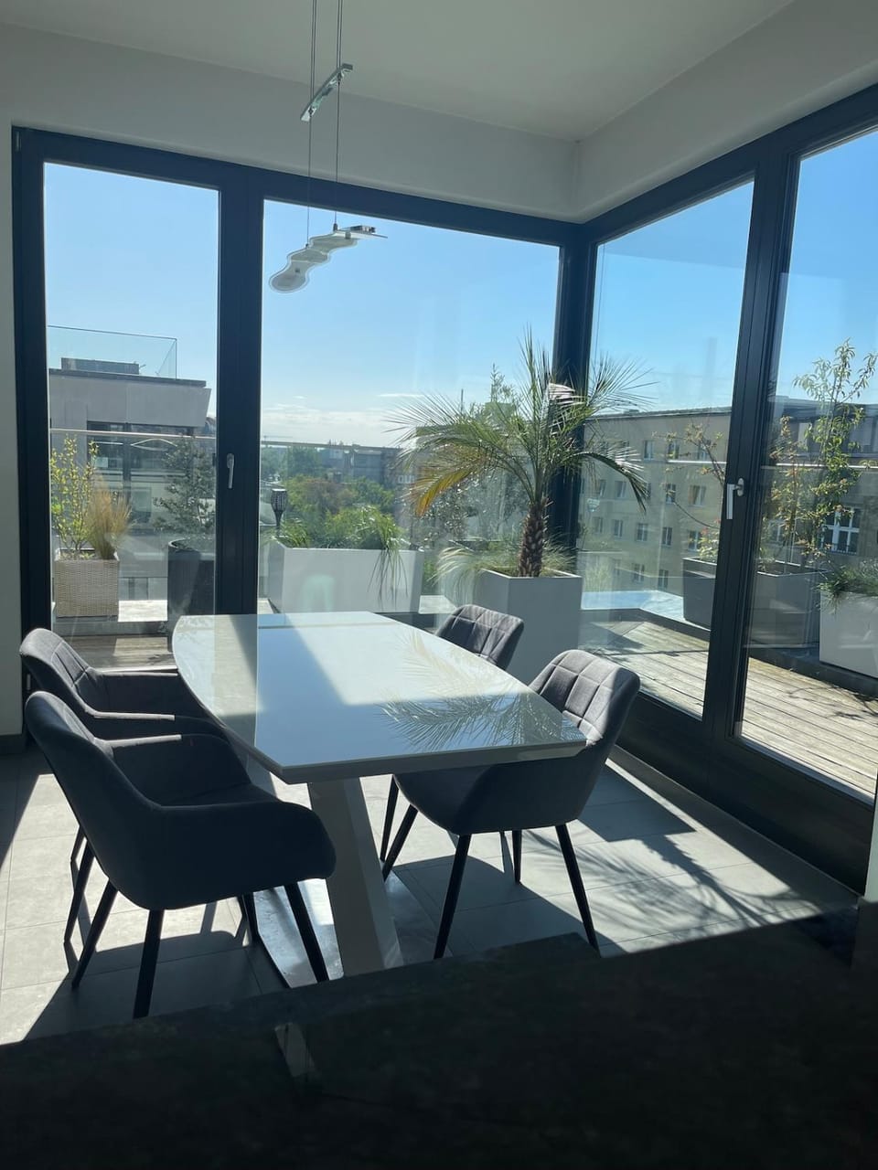 Seating area, Dining area