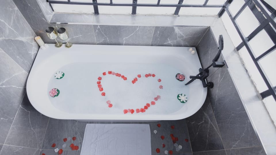 Bathroom, Bath