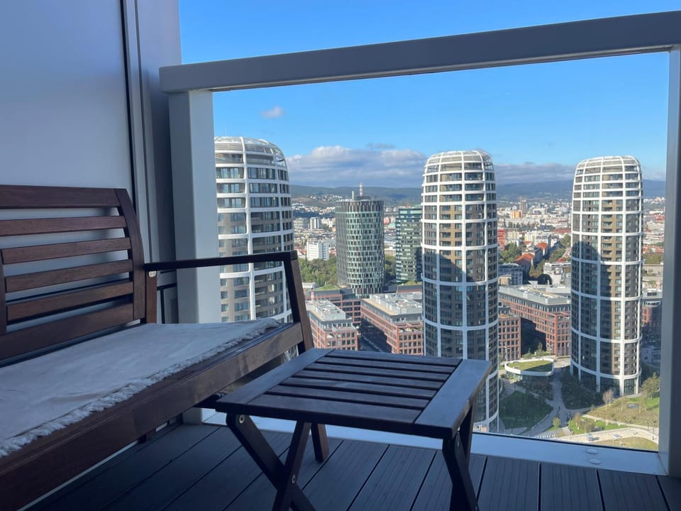 Day, View (from property/room), Balcony/Terrace, City view