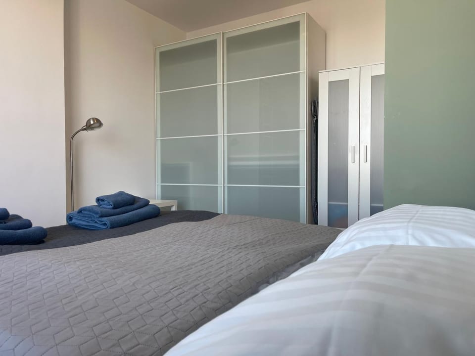 Bed, Bedroom, wardrobe