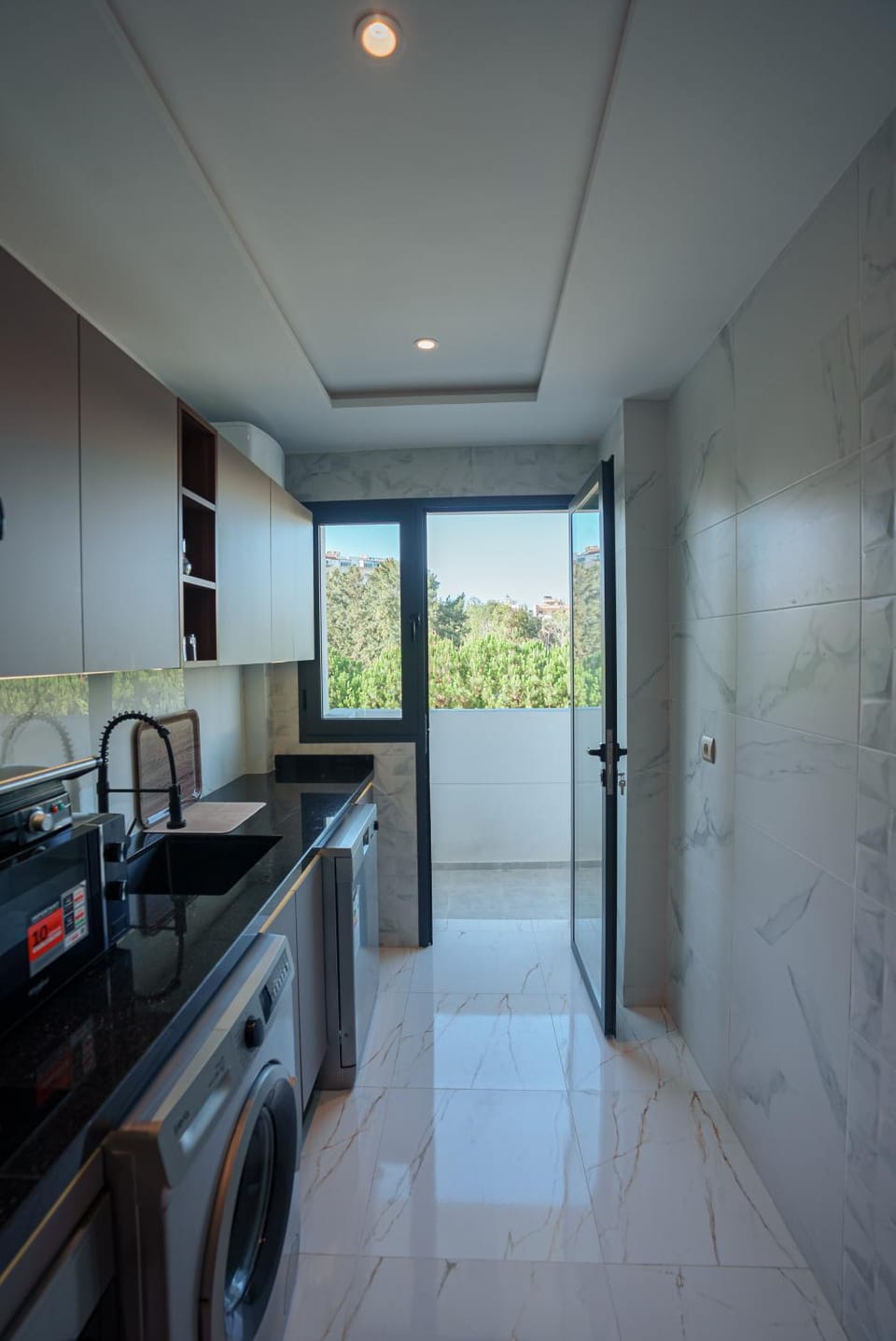 Central Stylish & Cosy Spacious 2 Bedrooms Apartment In The Heart Of Tangier Close To Ibnou Batouta Stadium Apartment in Tangier