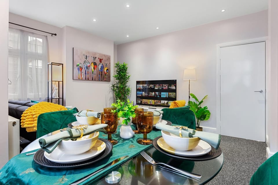 Dining area, Dinner