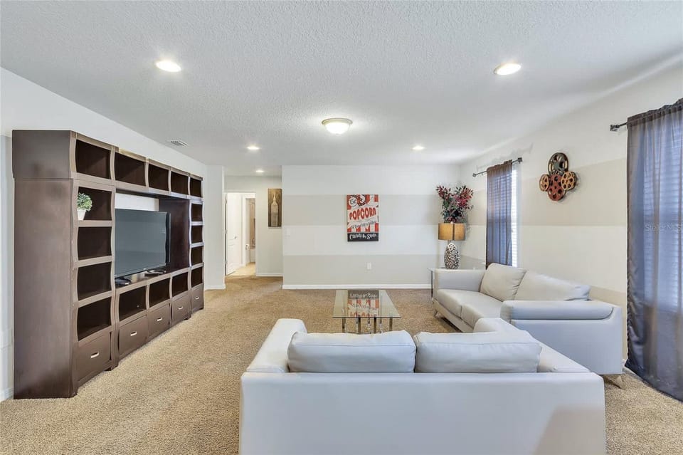 TV and multimedia, Living room, Seating area