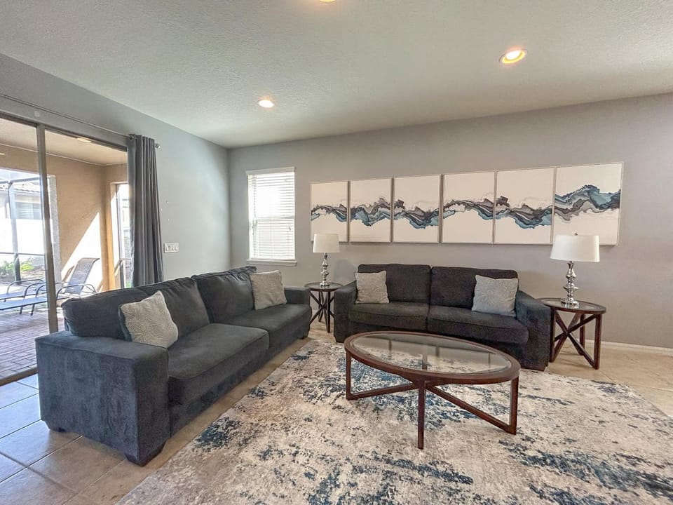 Windsor at Westside Resort Home w Pool Hot Tub House in Four Corners