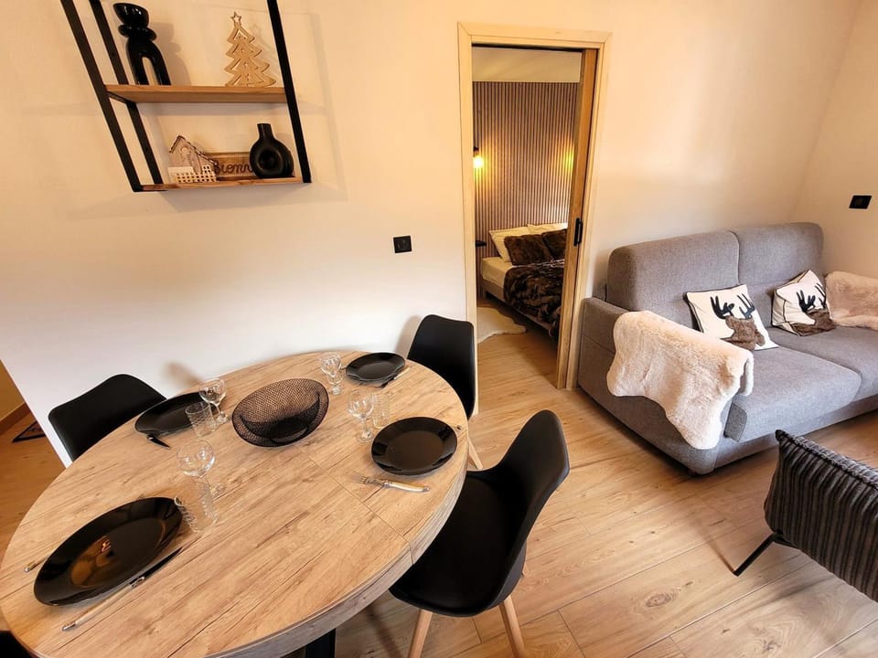Appartement rénové centre Les Gets, 4 pers, balcon - FR-1-598-174 Apartment in Les Gets