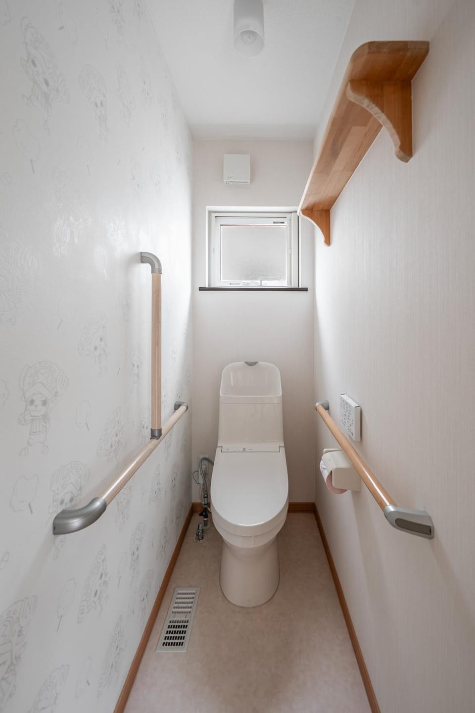 Toilet, bidet