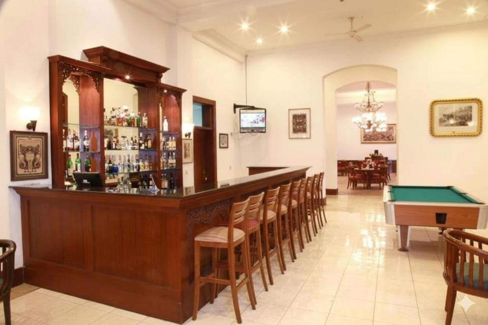 Lounge or bar