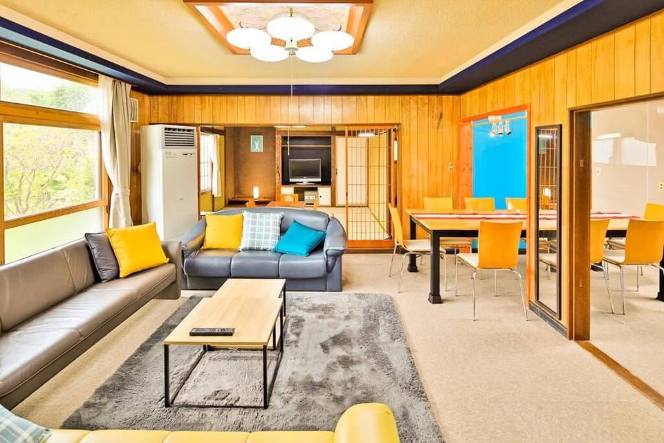 Living room, Dining area