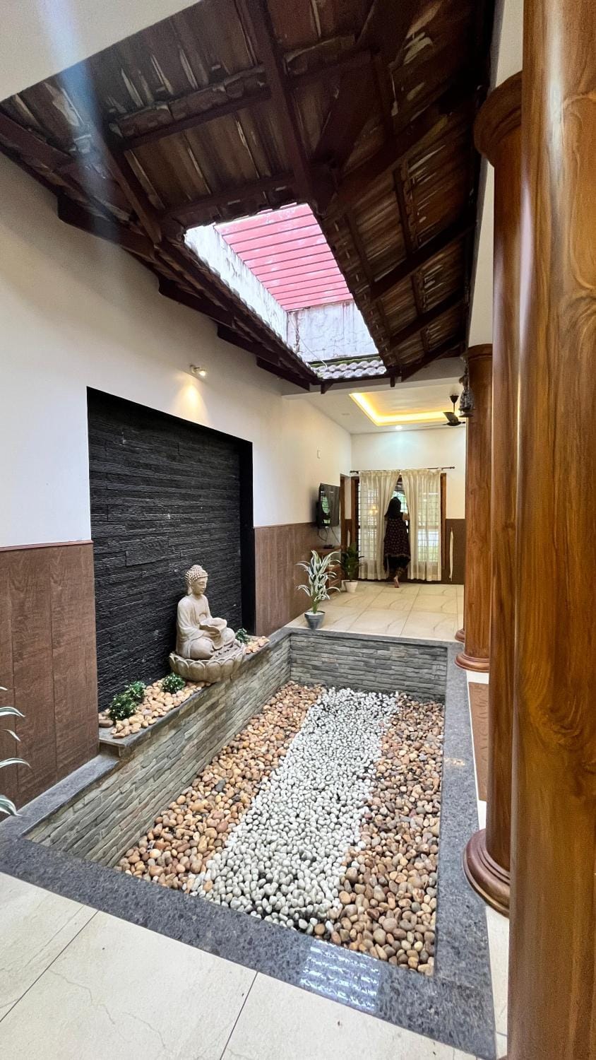 Inner courtyard view