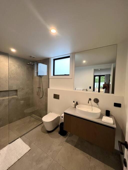 The Guest House on Birdwood Villa in New Plymouth