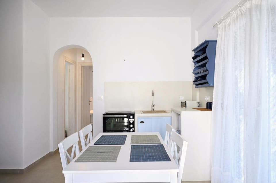 TV and multimedia, Kitchen or kitchenette