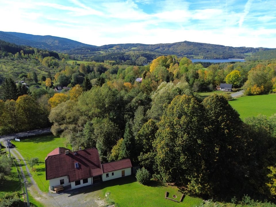 Property building, Nearby landmark, Bird's eye view, Mountain view