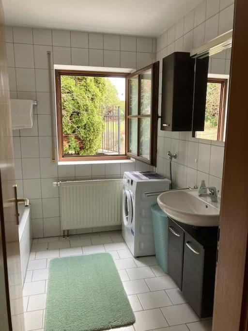 Großzügige, helle 3,5 Zimmer Wohnung Apartment in Albstadt
