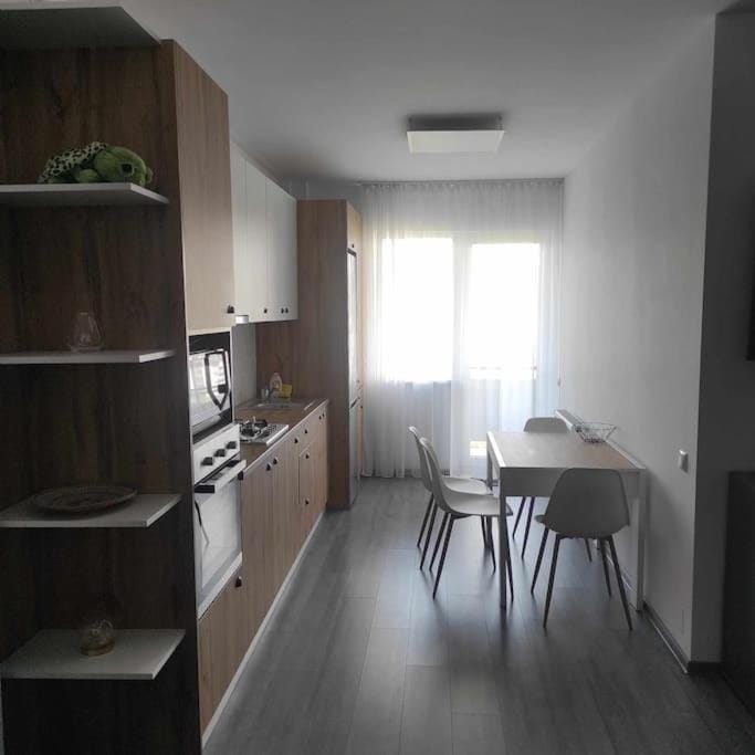 Apartament 2 dormitoare in Floresti Apartment in Cluj County