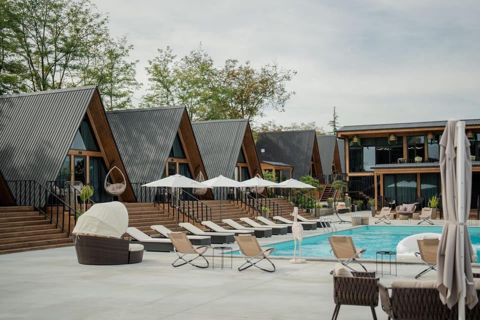 Property building, Pool view, Swimming pool