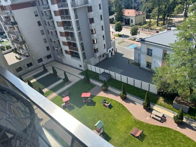 Apartament Osiedle Parkowe Darmowy Parking Podziemny Centrum Najlepsza lokalizacja w Kielcach Apartment in Poland