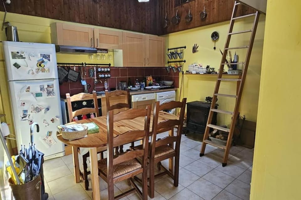 Maison cosy à la montagne Chalet in Provence-Alpes-Côte d'Azur