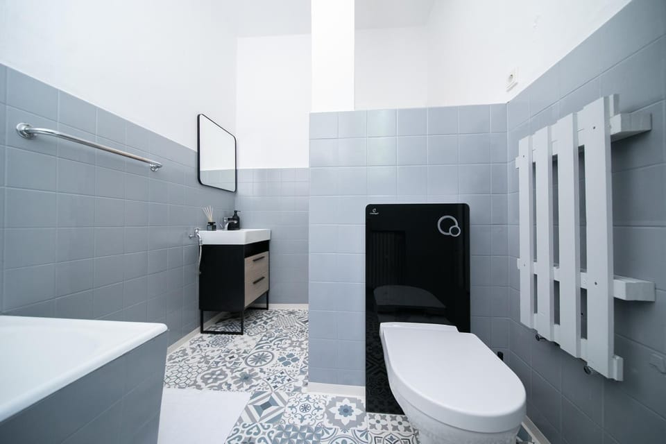 Toilet, Bathroom