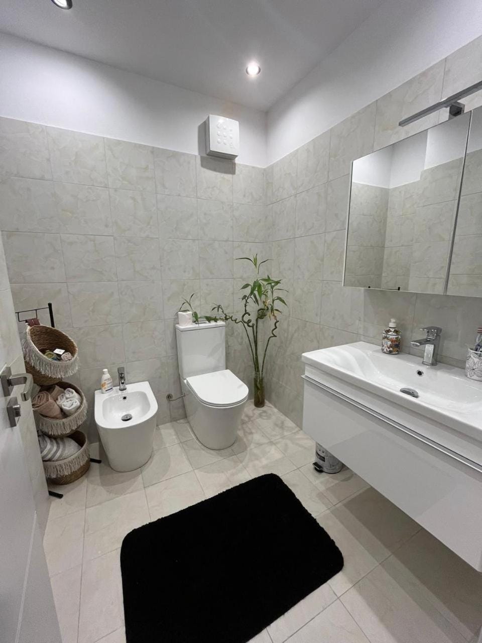 Suite apartment luxury front beach Apartment in Tirana County, Albania