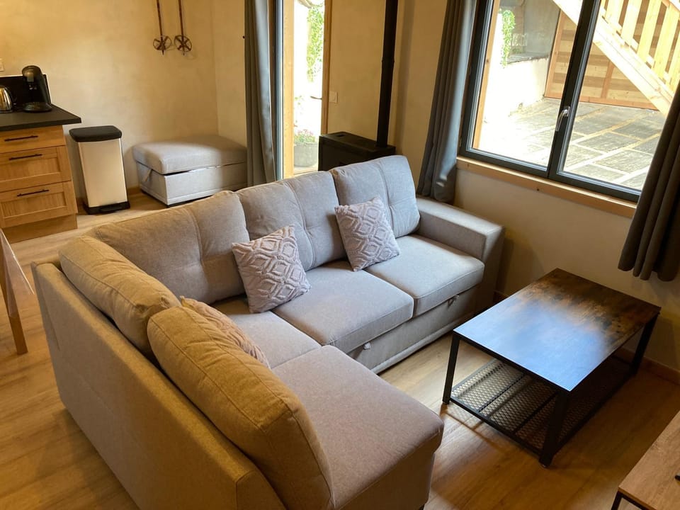 Chalet MELBA Le Clos des Ours Chalet in Catalonia