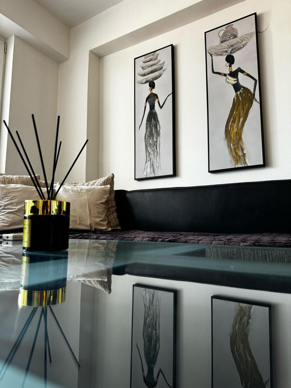 Living room, Decorative detail