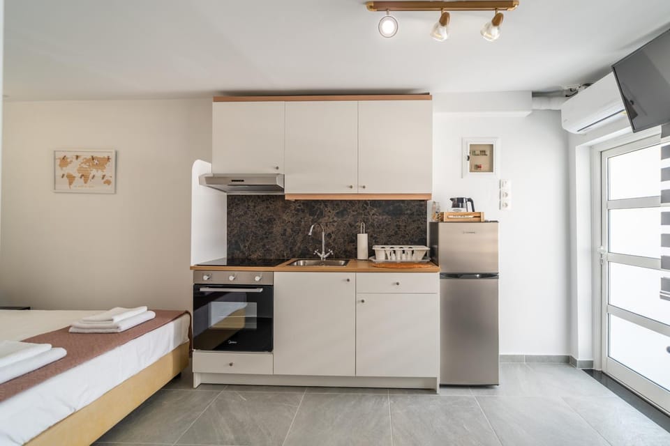 Kitchen or kitchenette, Communal kitchen, stove, kitchen
