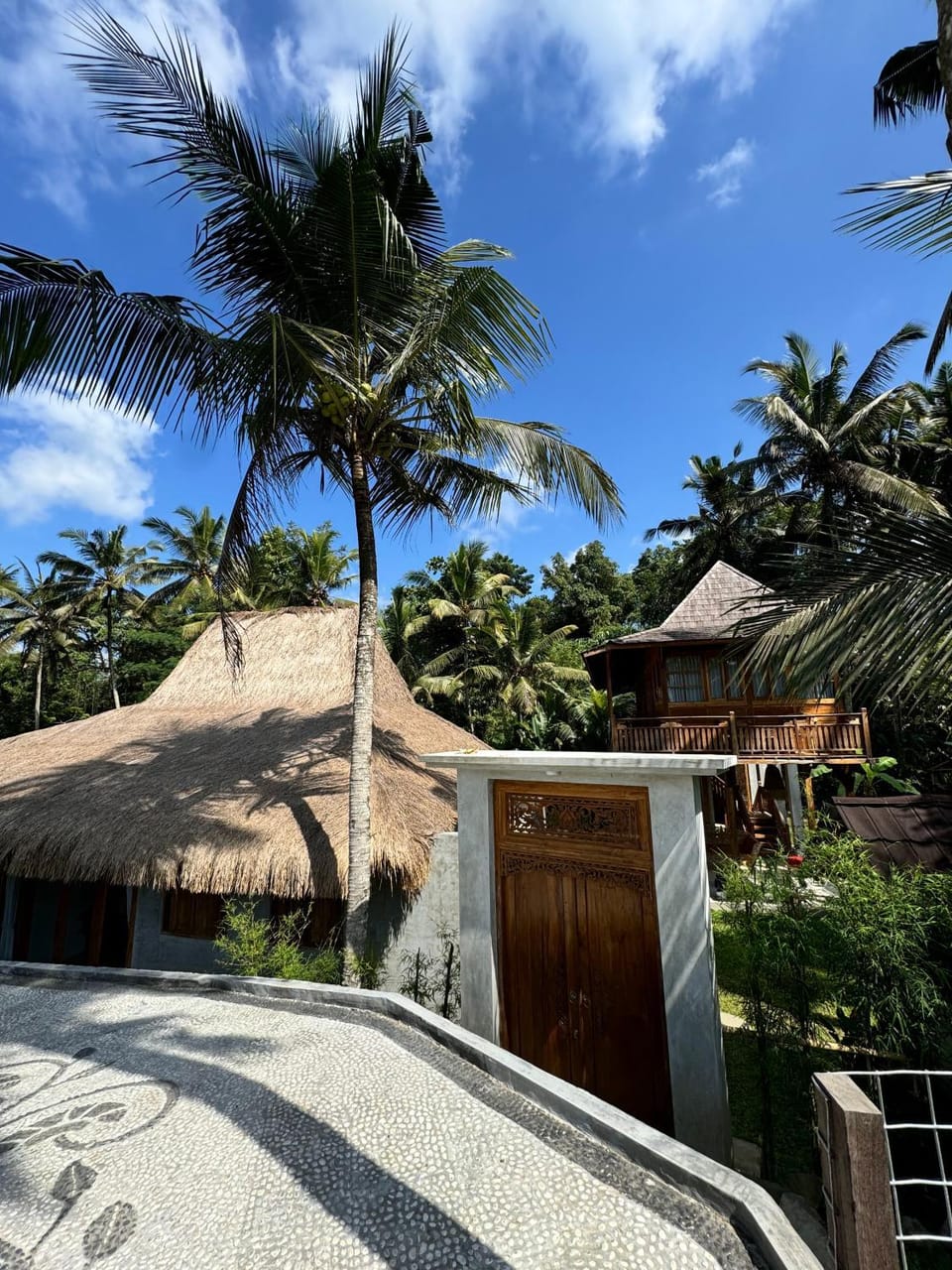 Property building, View (from property/room), Parking