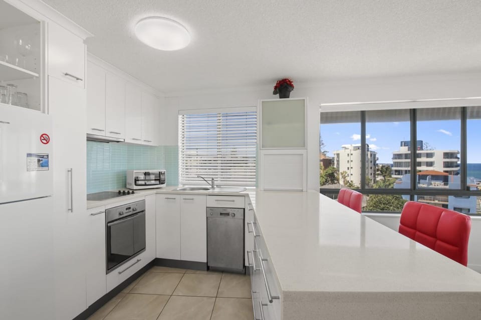 Deepwater Cove Unit 7, 68 Lower Gay Terrace, Bulcock Beach Apartment in Sunshine Coast