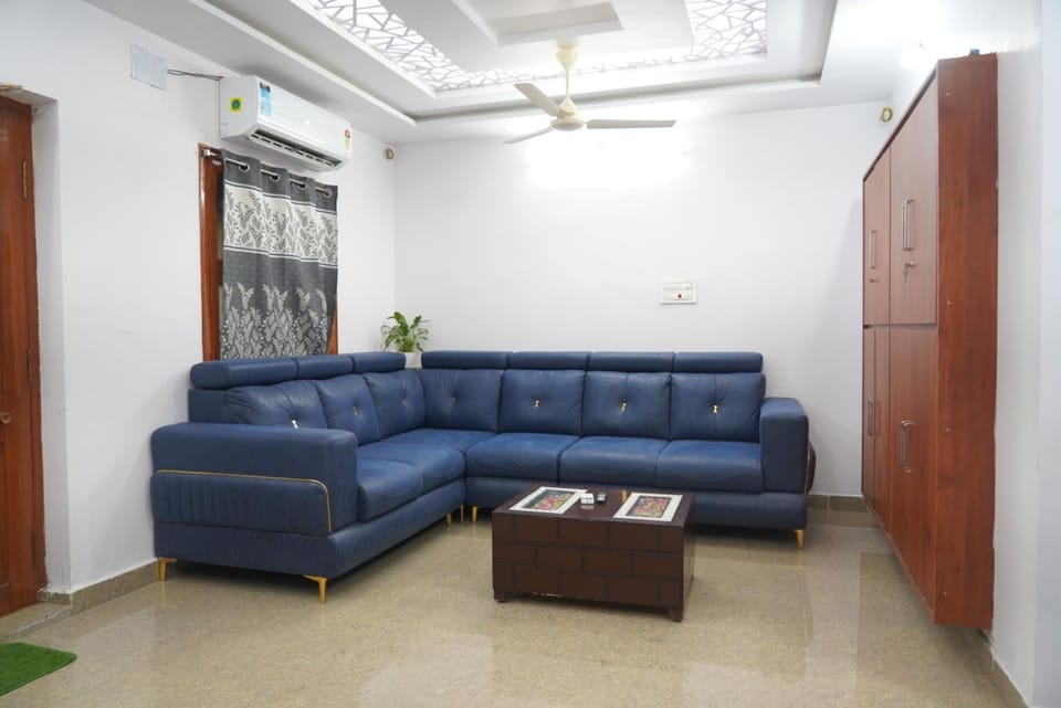 Living room, air conditioner
