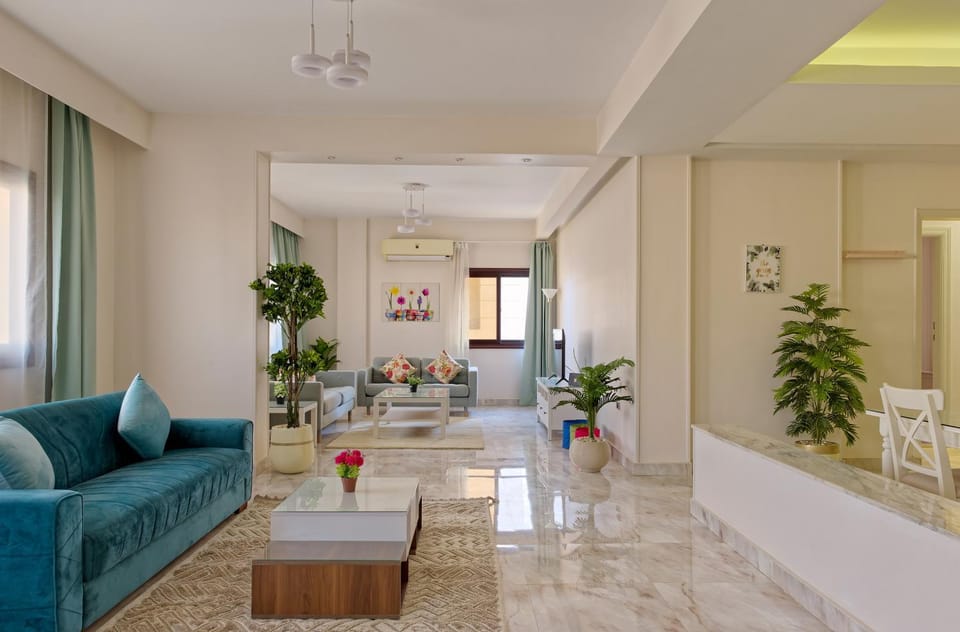 TV and multimedia, Living room, Seating area, air conditioner