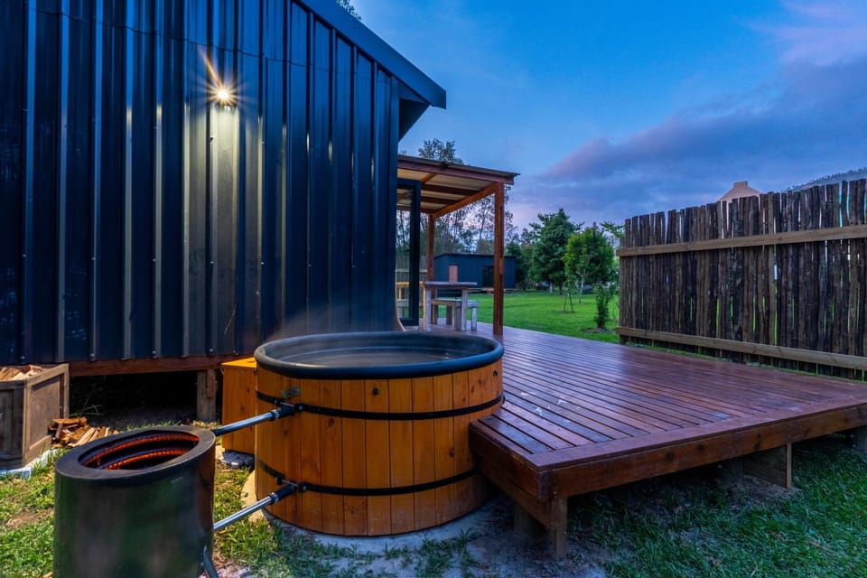 Patio, Hot Tub, Garden view