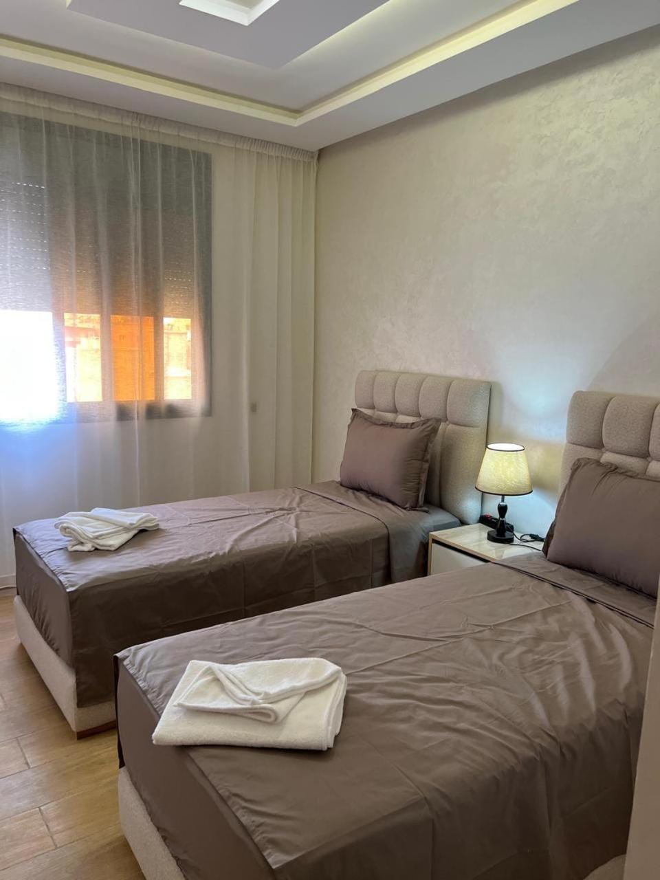 Bed, Living room, Photo of the whole room, Bedroom, towels